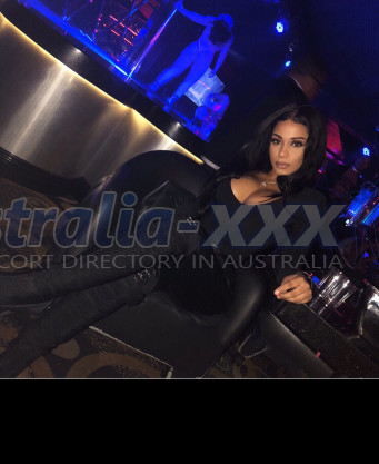 Photo escort girl AMIRA: the best escort service