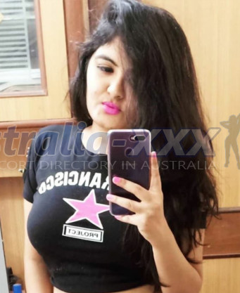 Photo escort girl DIYA: the best escort service