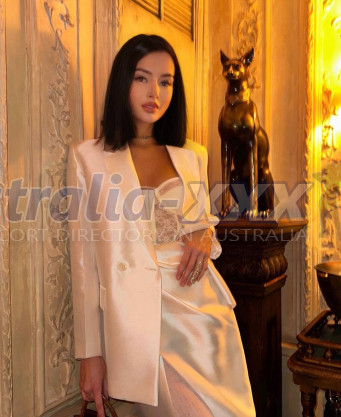 Photo escort girl Julia Party : the best escort service