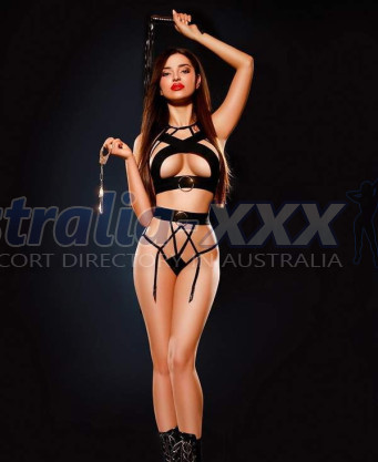 Photo escort girl Quinn: the best escort service