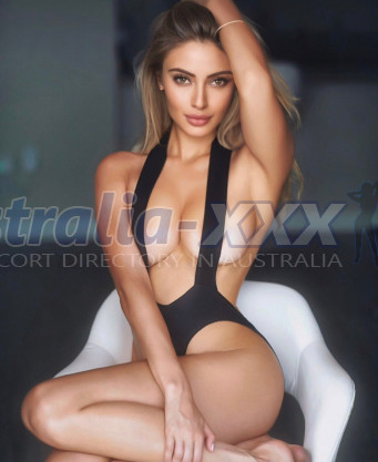 Photo escort girl MARIANA: the best escort service