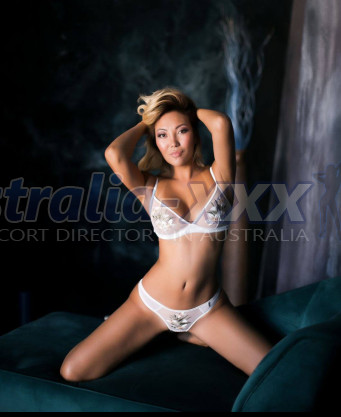 Photo escort girl Kira: the best escort service