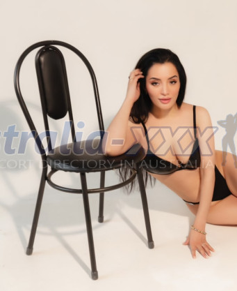 Photo escort girl Yasmina: the best escort service