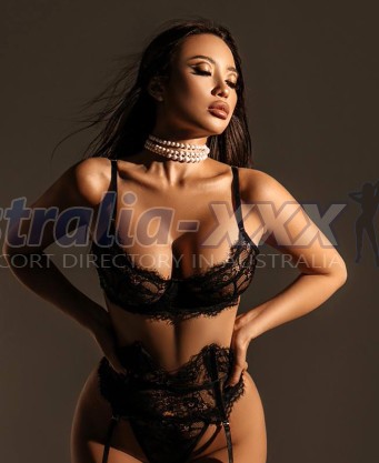 Photo escort girl Ella: the best escort service