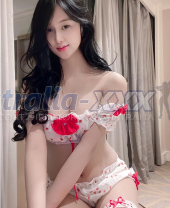 Photo escort girl Aki: the best escort service