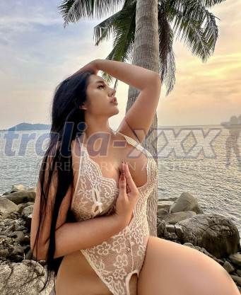 Photo escort girl Arshi ts: the best escort service