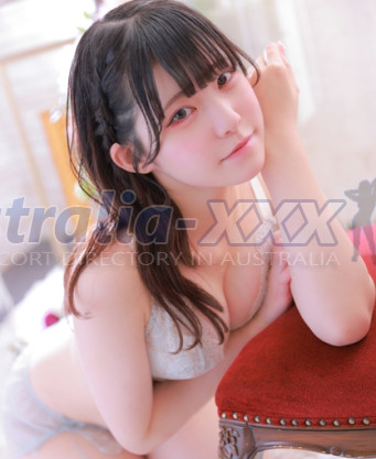 Photo escort girl Momona: the best escort service