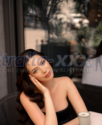 Photo escort girl Karina: the best escort service