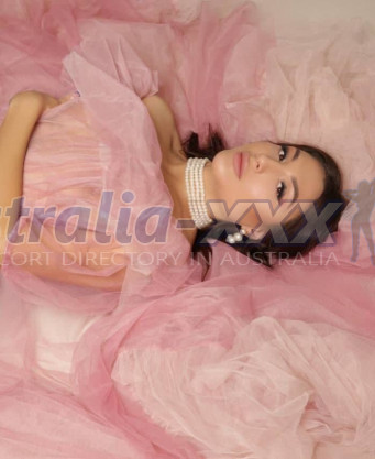 Photo escort girl Frida: the best escort service