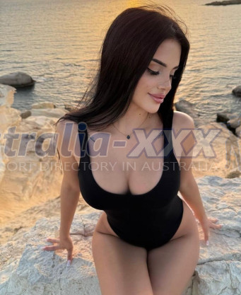 Photo escort girl cemre : the best escort service