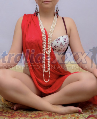 Photo escort girl Tara Devi : the best escort service