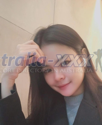 Photo escort girl Salfia okta: the best escort service