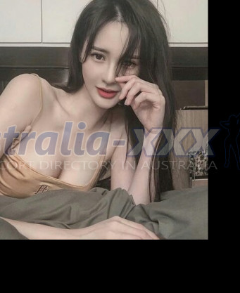 Photo escort girl Yong Li: the best escort service