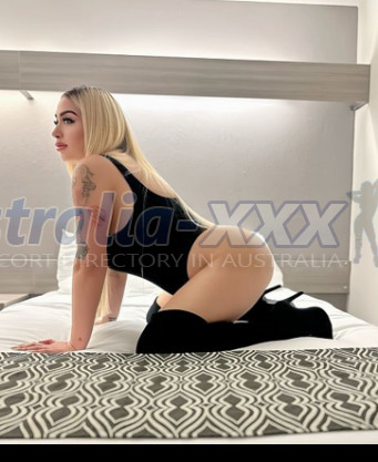 Photo escort girl Isla: the best escort service