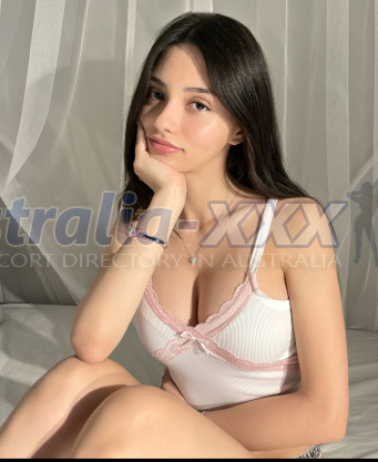 Photo escort girl Aeriana: the best escort service