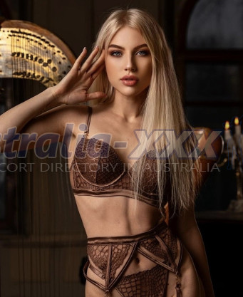 Photo escort girl Molly: the best escort service