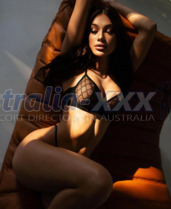 Photo escort girl Samira: the best escort service