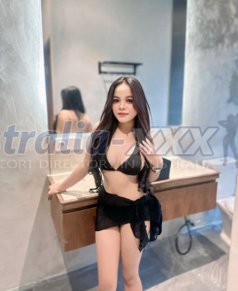 Photo escort girl Nayla: the best escort service