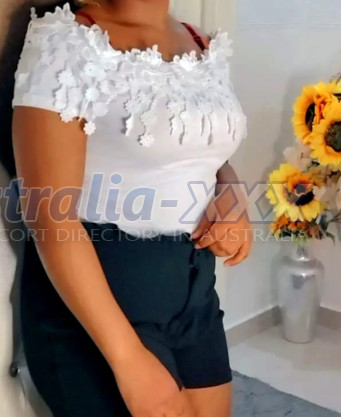 Photo escort girl Namuswe : the best escort service