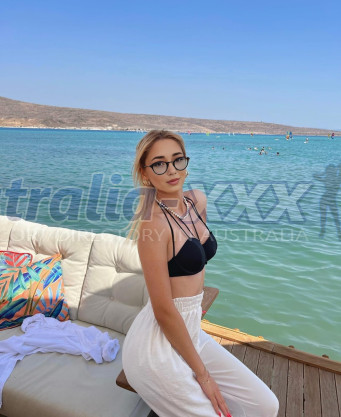 Photo escort girl AyseemVip: the best escort service