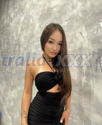 Photo escort girl Aki: the best escort service