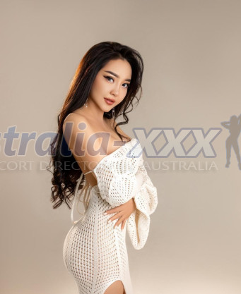 Photo escort girl Alyaa: the best escort service